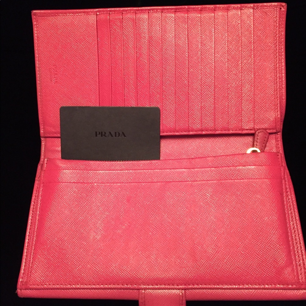 PRADA wallet - Picture 3 of 8